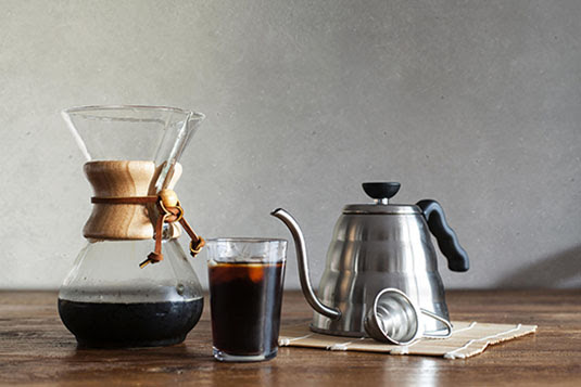 Método de preparación de café con cafetera CHEMEX - Café Tierra y Nube